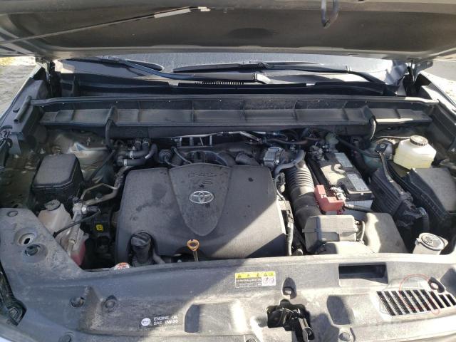 toyota-highlander-2022-5tdhzrbh1ns204892-img7.jpg