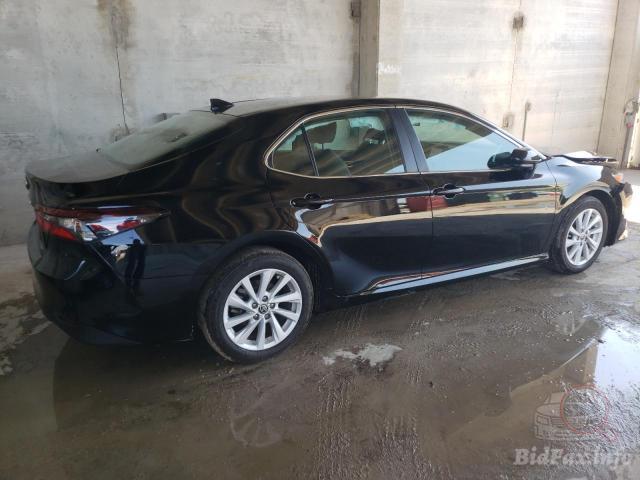 toyota-camry-le-2022-4t1c11ak8nu676949-img3.jpg