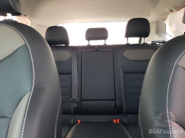 volkswagen-taos-sel-2022-3vvjx7b21nm036373-img10.jpg