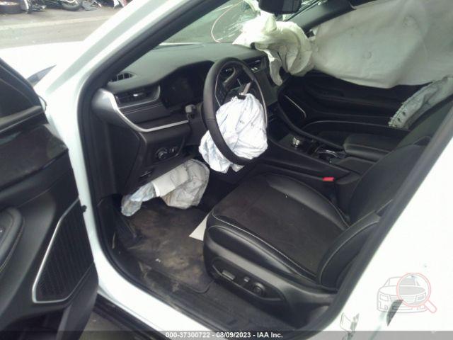 jeep-grand-cherokee-2022-1c4rjhag3n8633812-img5.jpg