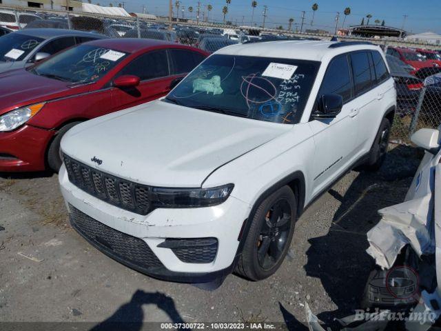 jeep-grand-cherokee-2022-1c4rjhag3n8633812-img2.jpg
