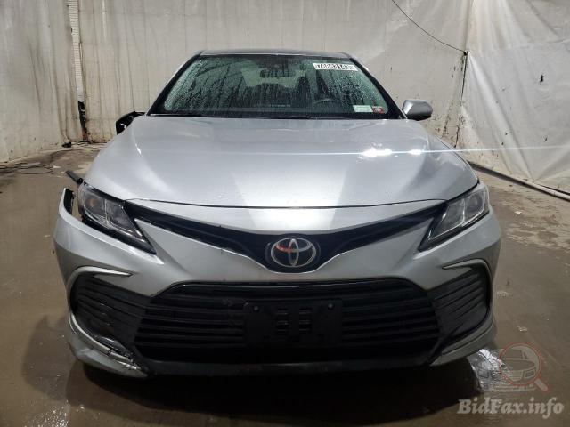 toyota-camry-le-2022-4t1c11ak3nu623706-img5.jpg