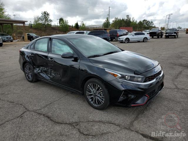 kia-forte-gt-l-2024-3kpf54ad2re706007-img04.jpg