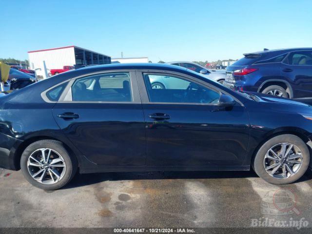 kia-forte-2023-3kpf24ad9pe510443-img13.jpg