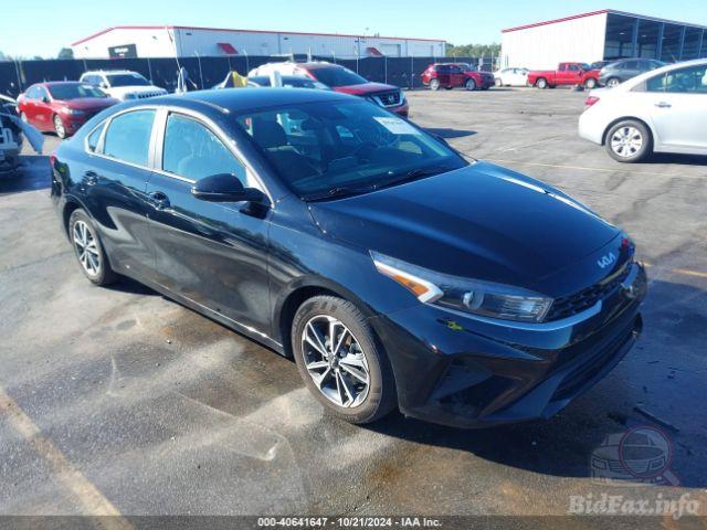 kia-forte-2023-3kpf24ad9pe510443-img01.jpg