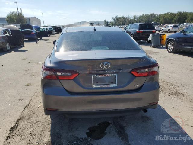 toyota-camry-le-2023-4t1c11ak8pu810698-img06.jpg