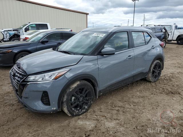 2023 NISSAN KICKS