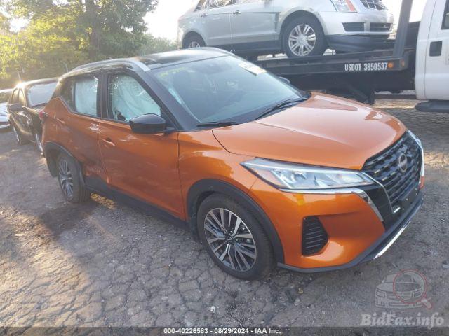 2023 NISSAN KICKS