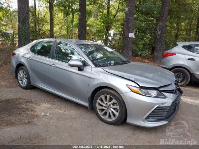 2023 TOYOTA CAMRY