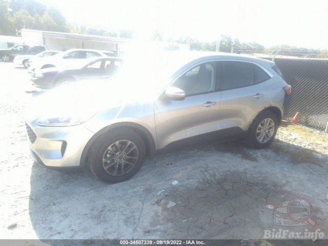 ford-escape-2021-1fmcu0g65mub19359-img2.jpg