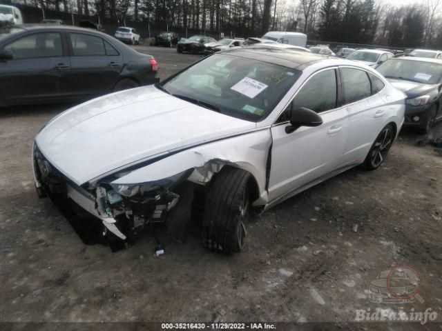 hyundai-sonata-2022-5npej4j27nh138381-img2.jpg