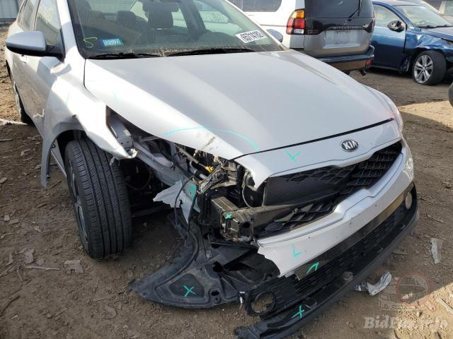 kia-forte-fe-2021-3kpf24adxme414431-img9.jpg