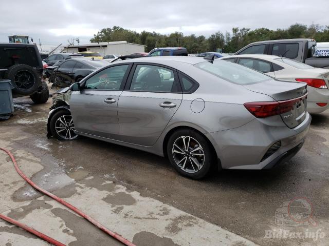 kia-forte-fe-2022-3kpf24ad1ne472400-img2.jpg