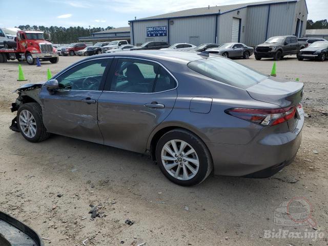 toyota-camry-le-2022-4t1c11ak2nu679796-img2.jpg