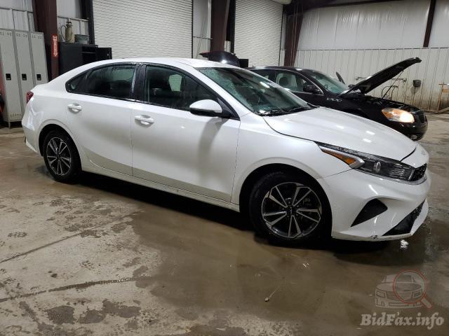 kia-forte-lx-2023-3kpf24ad3pe645580-img4.jpg