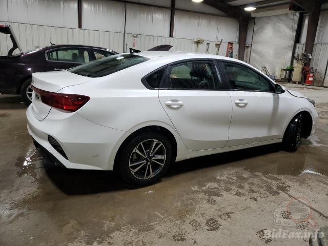 kia-forte-lx-2023-3kpf24ad3pe645580-img3.jpg