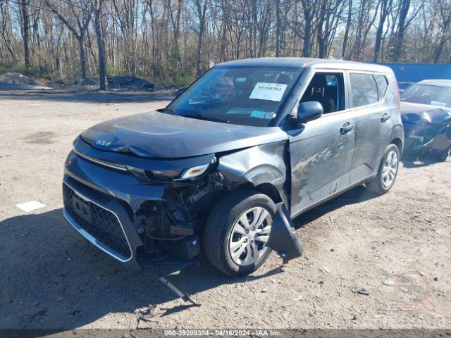 kia-soul-2022-kndj23au5n7807761-img02.jpg