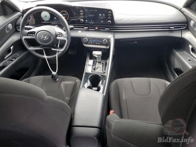 hyundai-elantra-se-2022-5npls4agxnh053101-img08.jpg