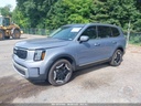 kia-telluride-2023-5xyp3dgc1pg346785-img02.jpg