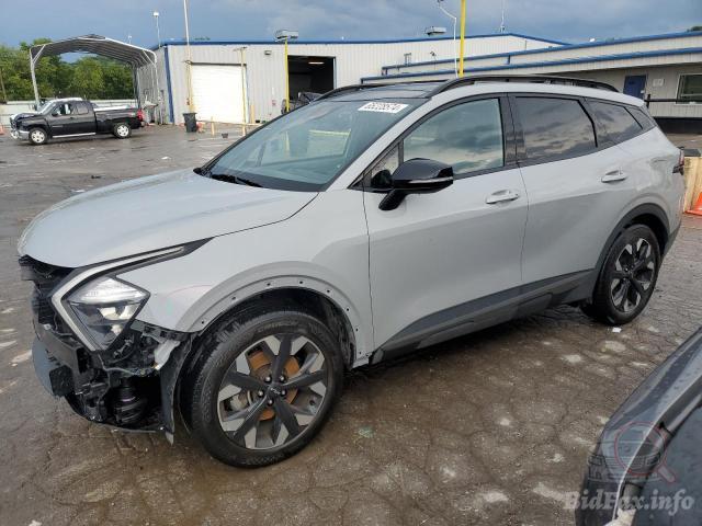 kia-sportage-x-2023-5xyk6caf7pg076492-img01.jpg