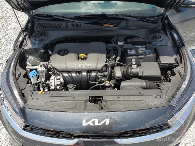 kia-forte-gt-l-2024-3kpf54ad3re772047-img11.jpg