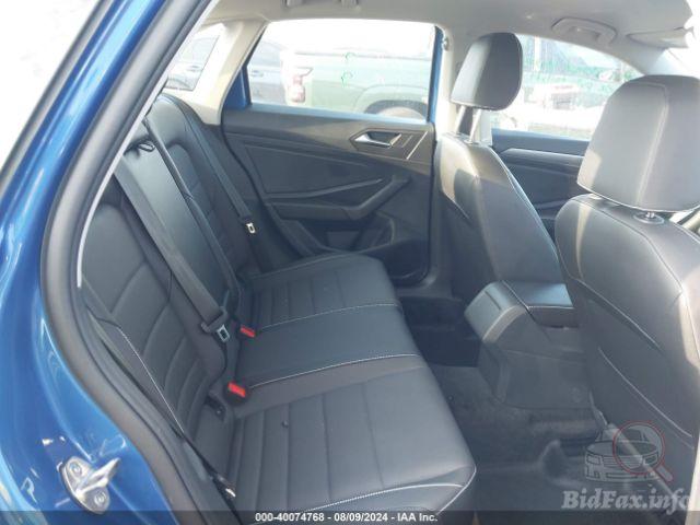 volkswagen-jetta-2024-3vwem7bu5rm022716-img08.jpg