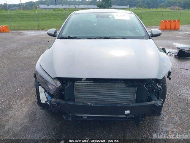 kia-forte-2023-3kpf24ad9pe685789-img13.jpg