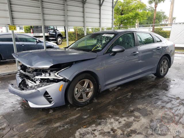 2022 KIA K5